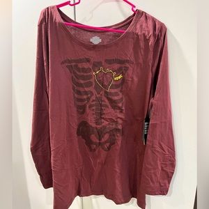 Harley Davidson slim fit long sleeve tee size extra large. Maroon color.